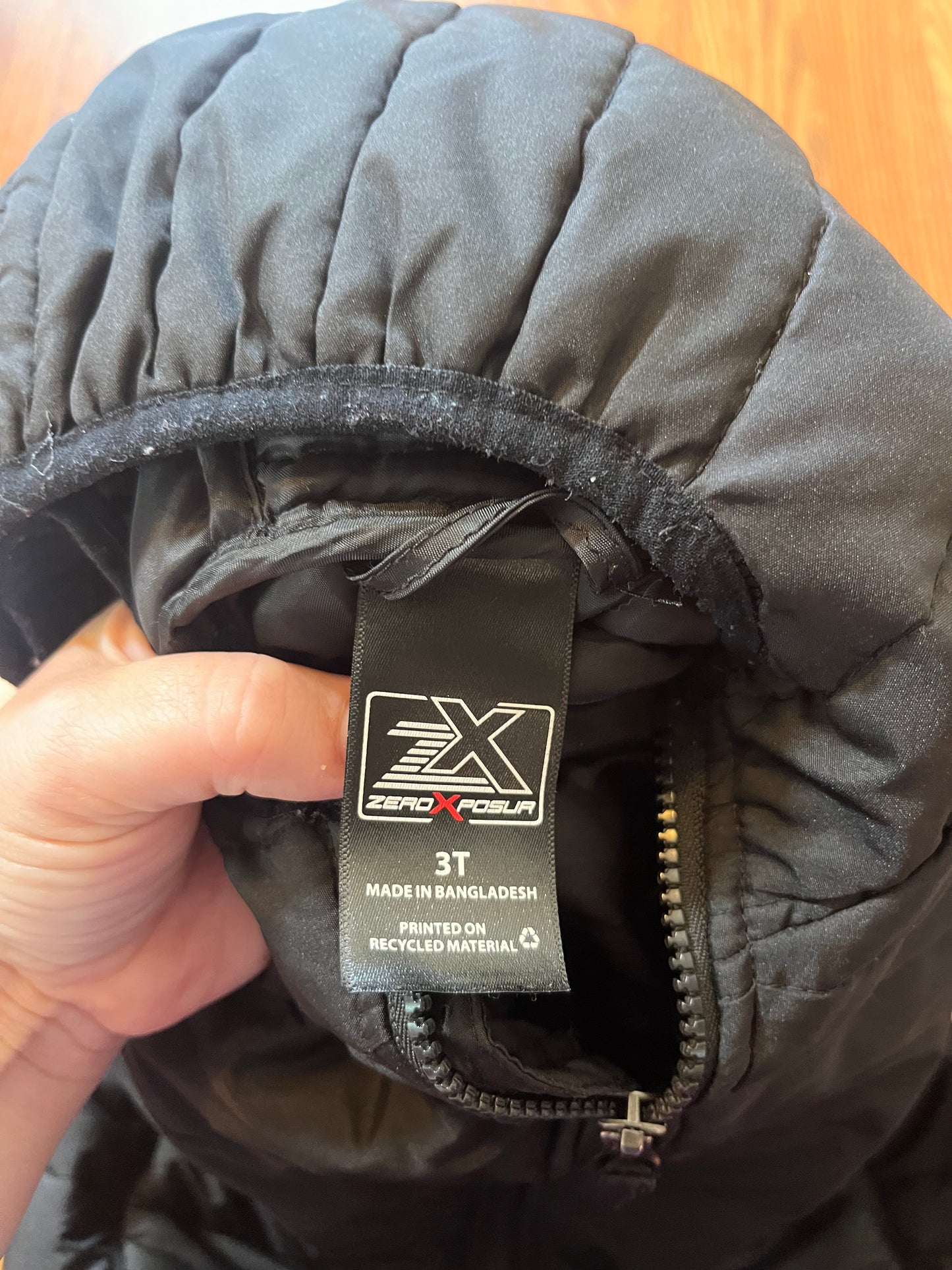 Zeroxposur jacket size 3t (perfect weight for car seat)