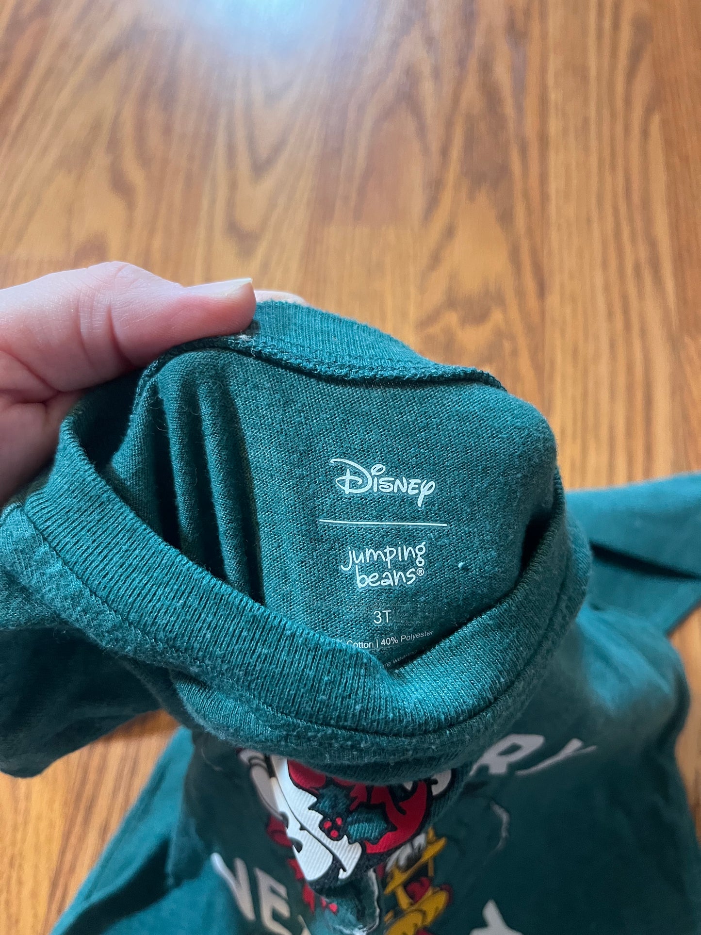 3t Disney jumping bean Mickey Christmas top