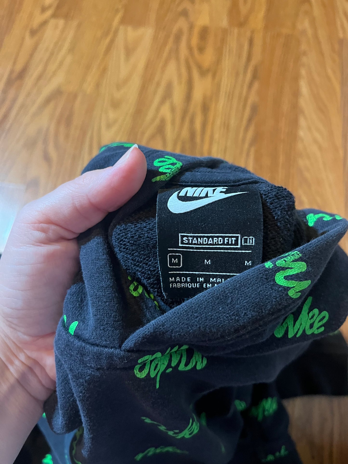 Nike size medium (online chart says 10/12 but I think would fit size 8 big best)