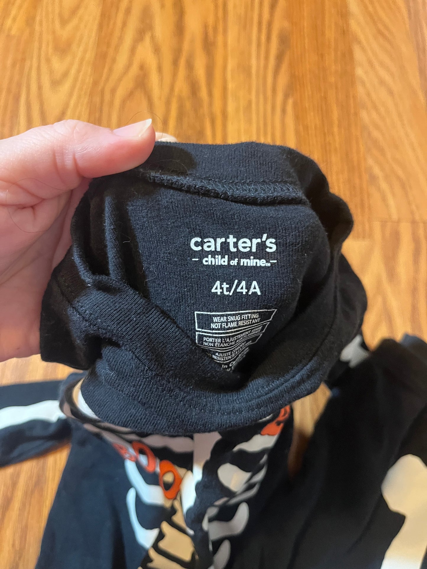 4t carters Halloween snug fit pj set (runs small)