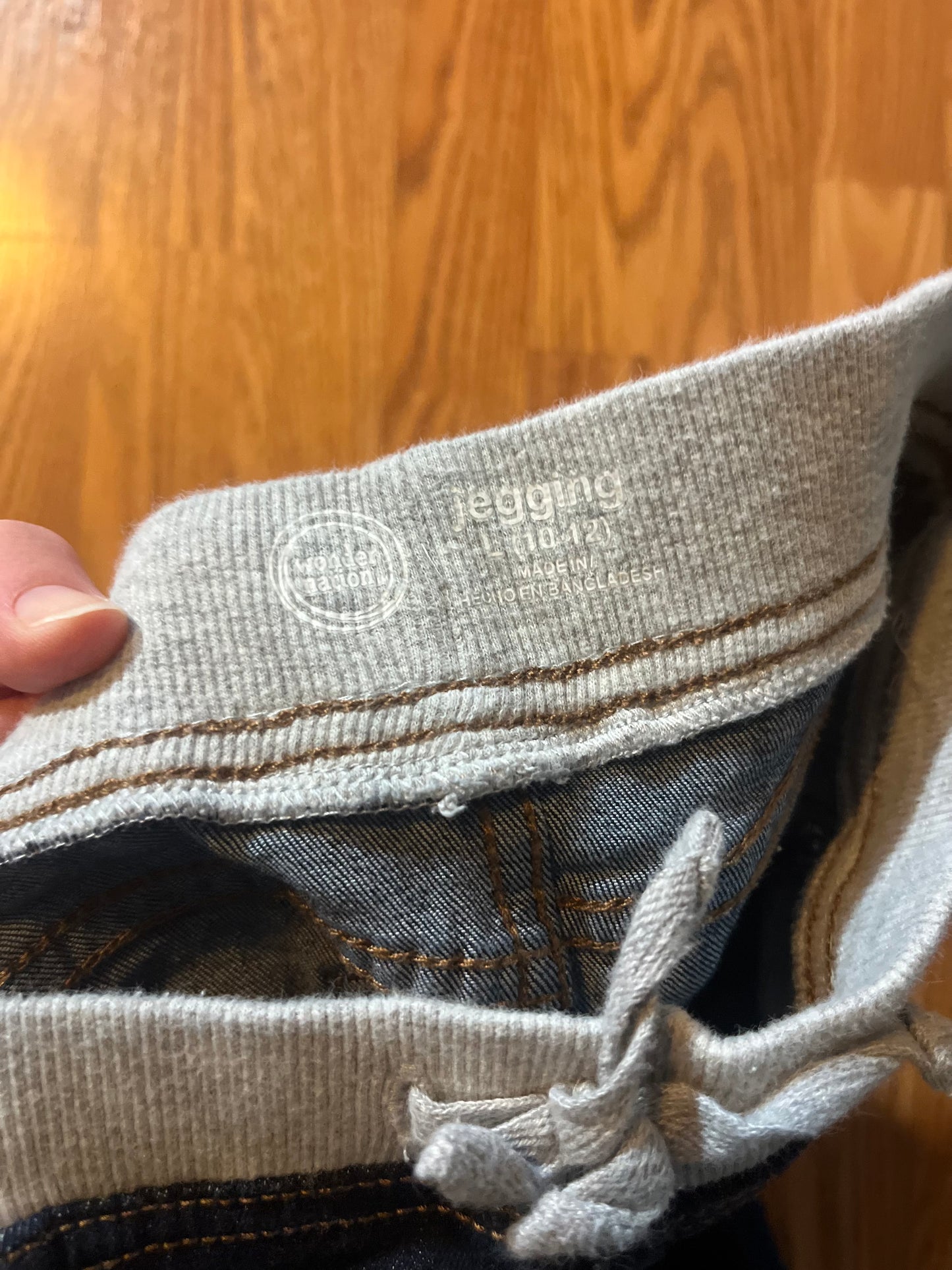 Wonder Nation size 10/12 jeggings elastic waist