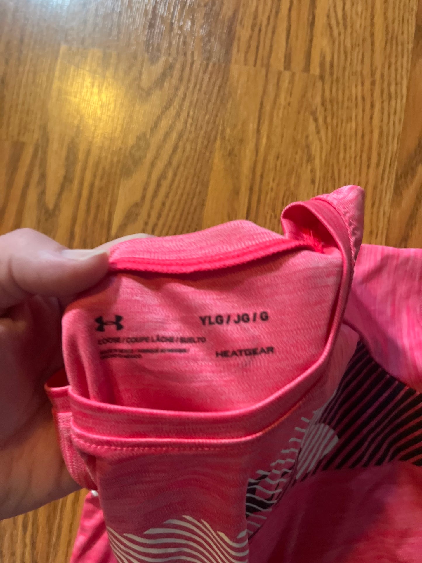 Under Armour girls YLG tshirt