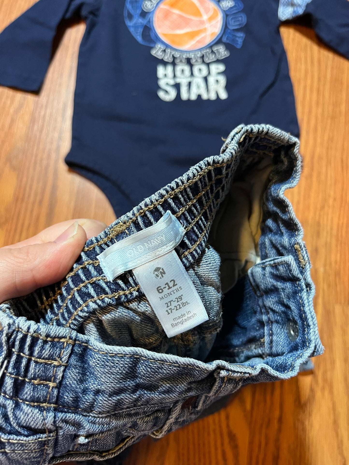 6/9 Okie dokie top / 6-12 months Old Navy jeans