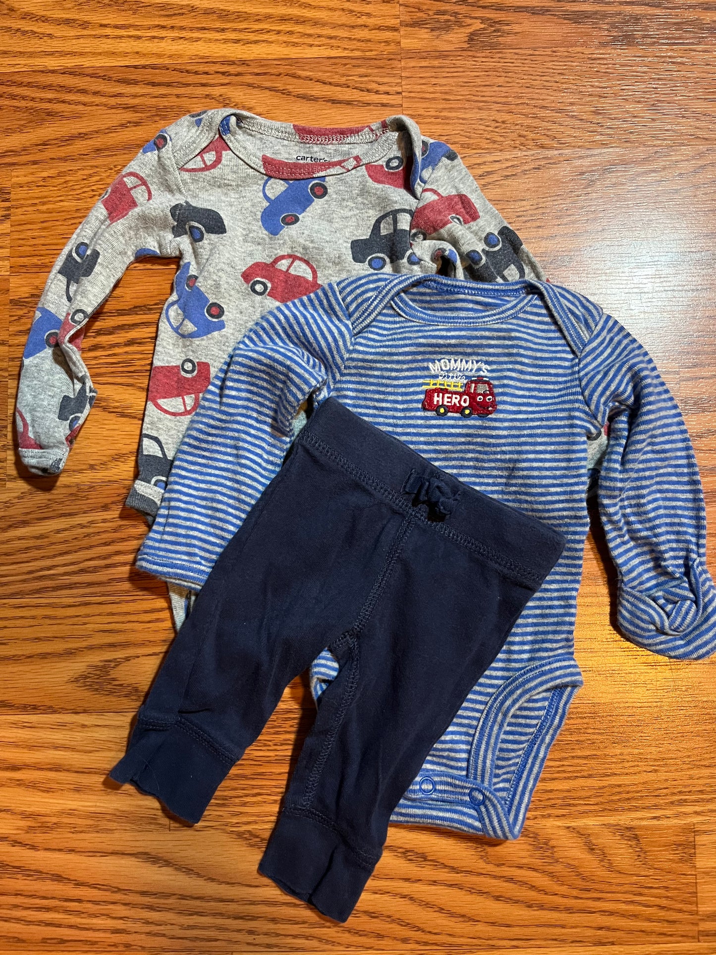 Newborn carters set