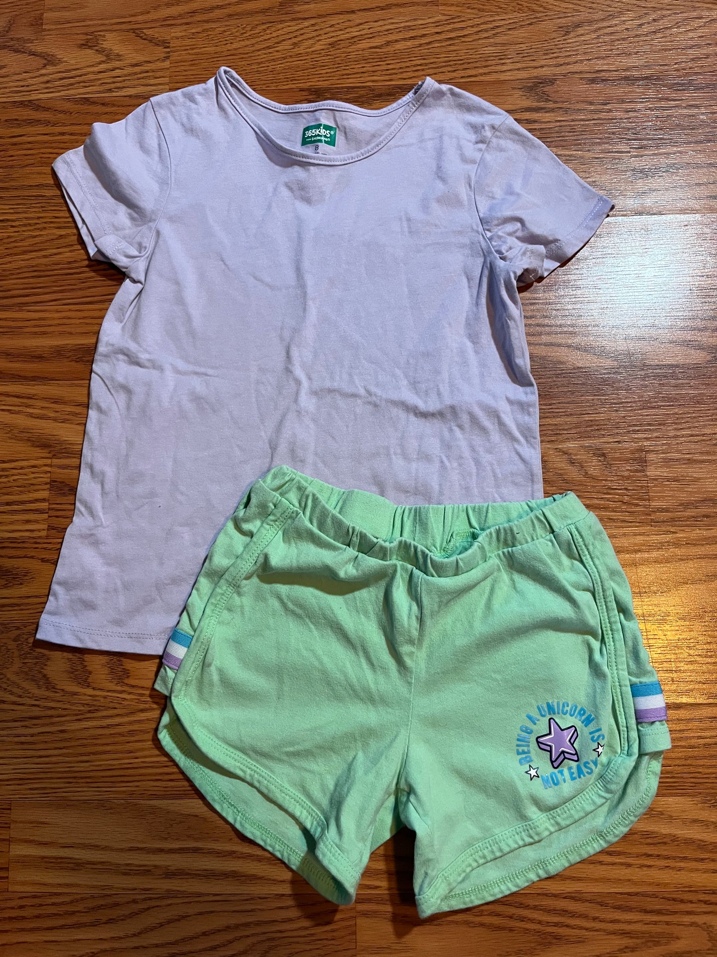 Girls 8 Garanimals top and 7/8 wonder nation shorts