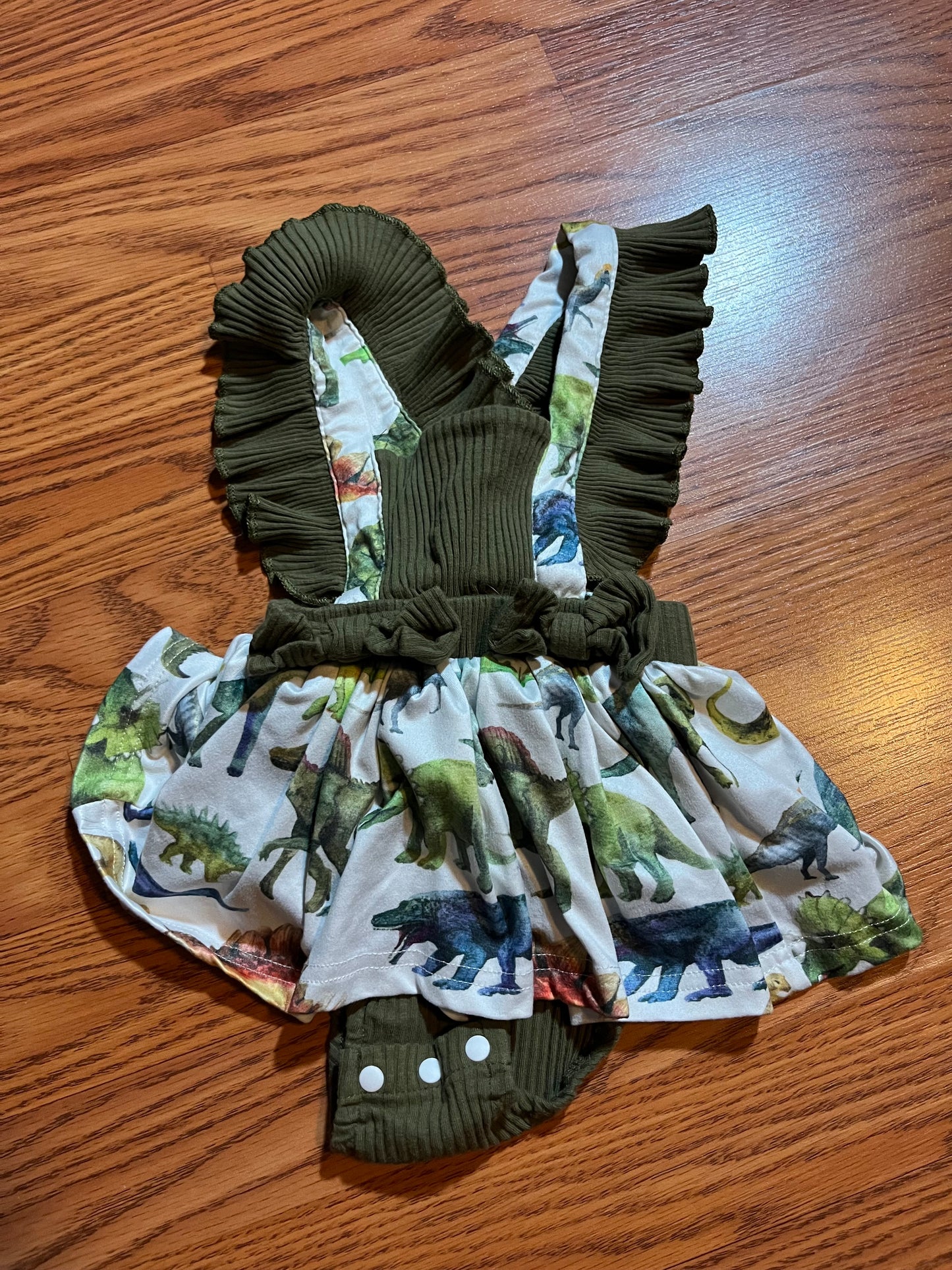 3/6 months patpat romper overalls (Dino print)