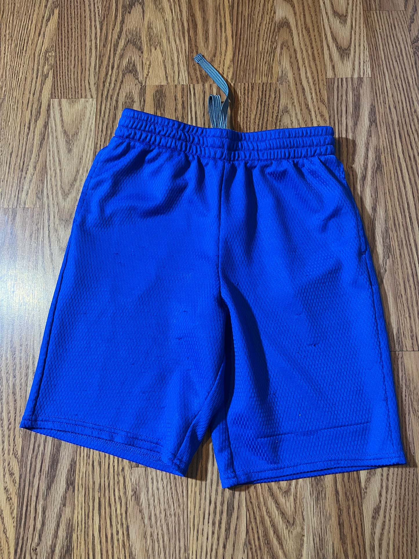 10/12 Athletic works shorts (very tiny snag as shown in extra photos not bad)