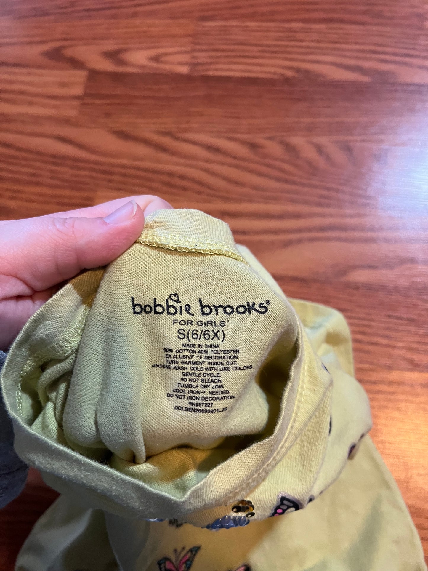 6/6x Bobbie brooks tshirt (has washer wear)