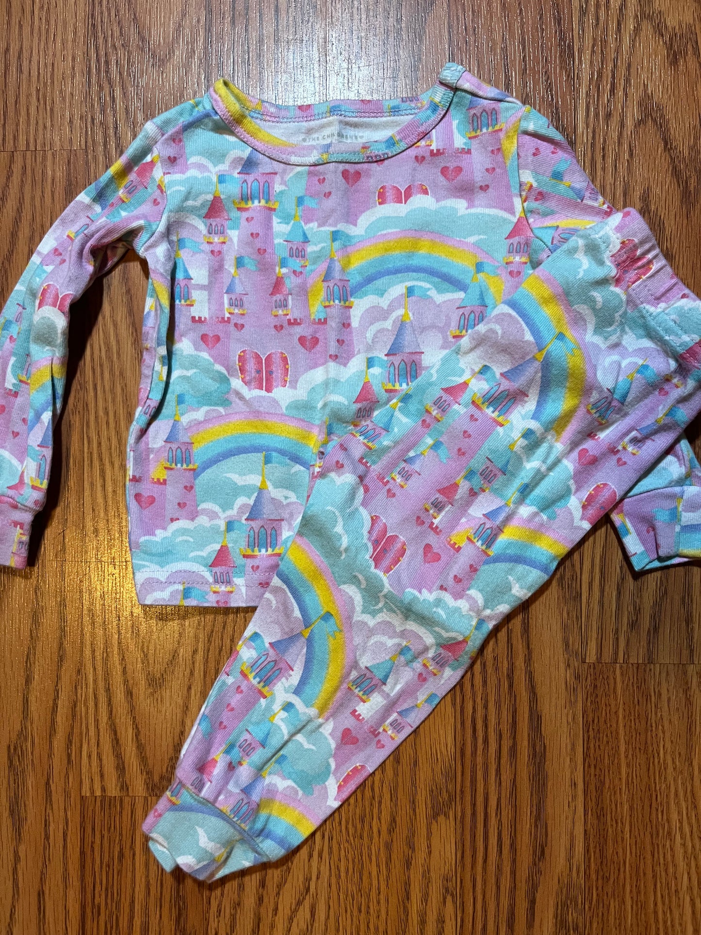 6/9 months Childrens place pj set (snug fit)