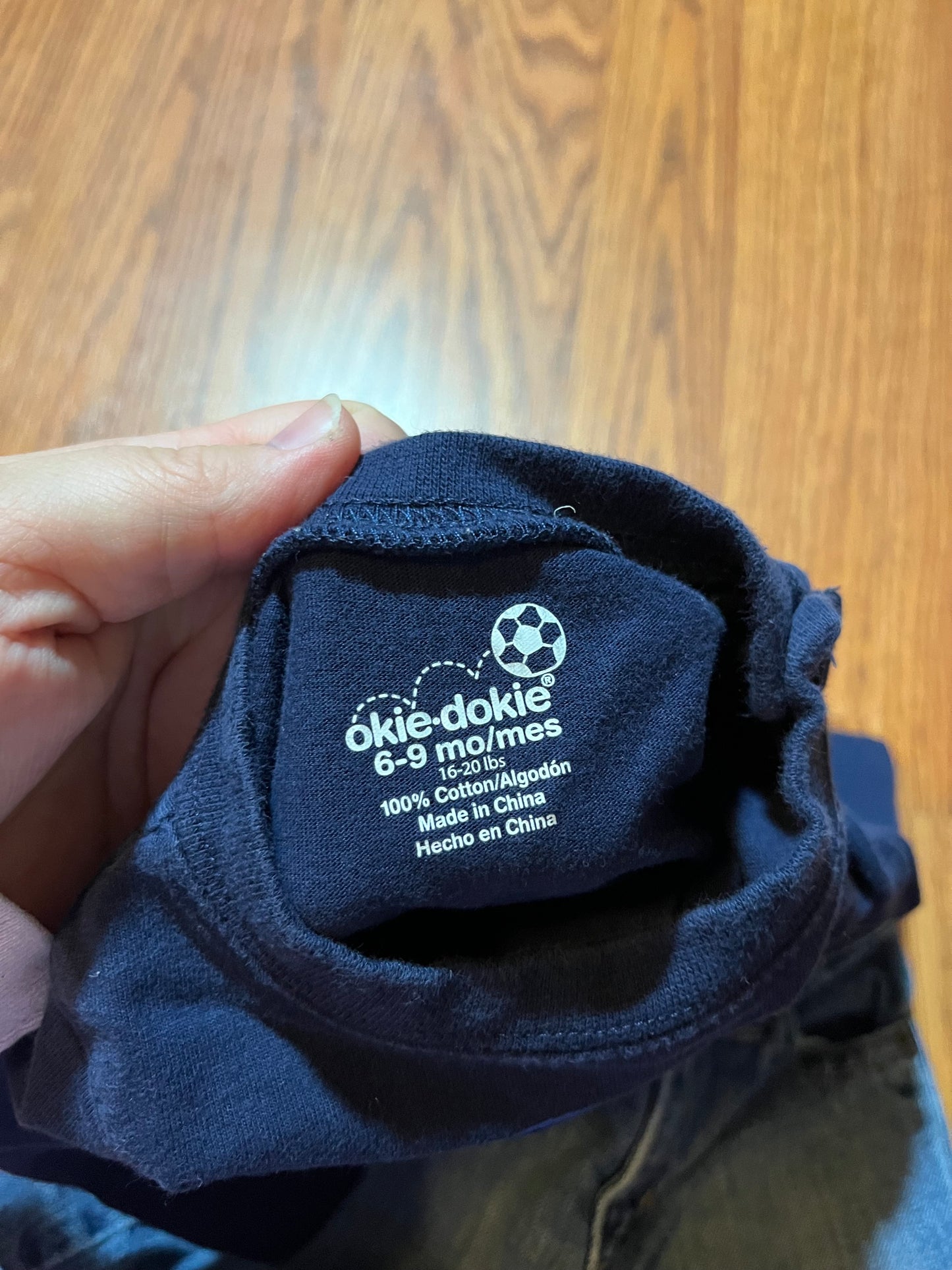 6/9 Okie dokie top / 6-12 months Old Navy jeans