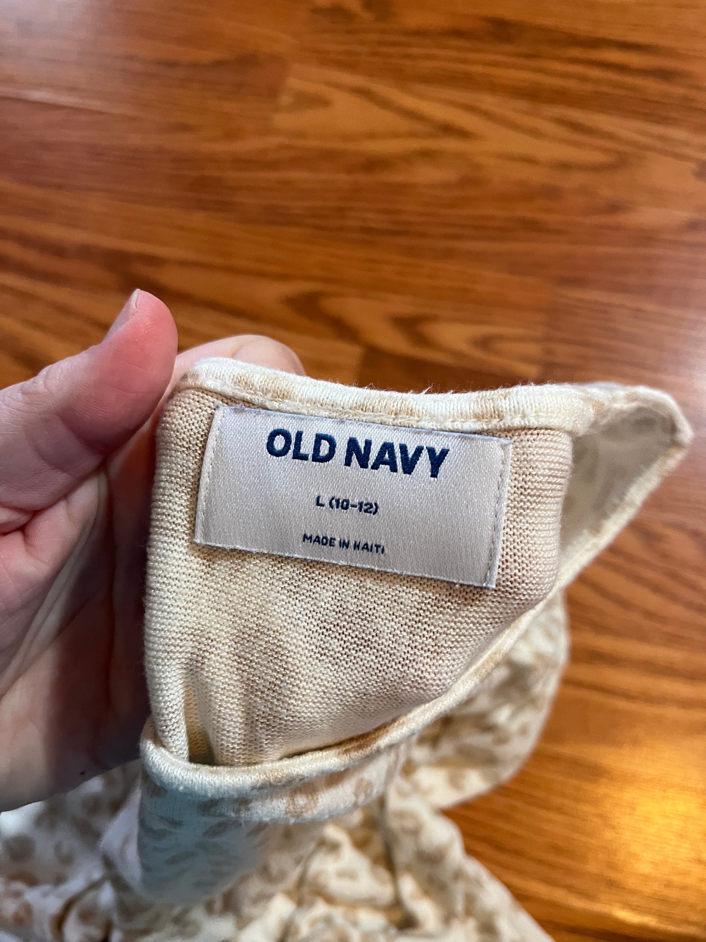 10/12 old navy top (soft)