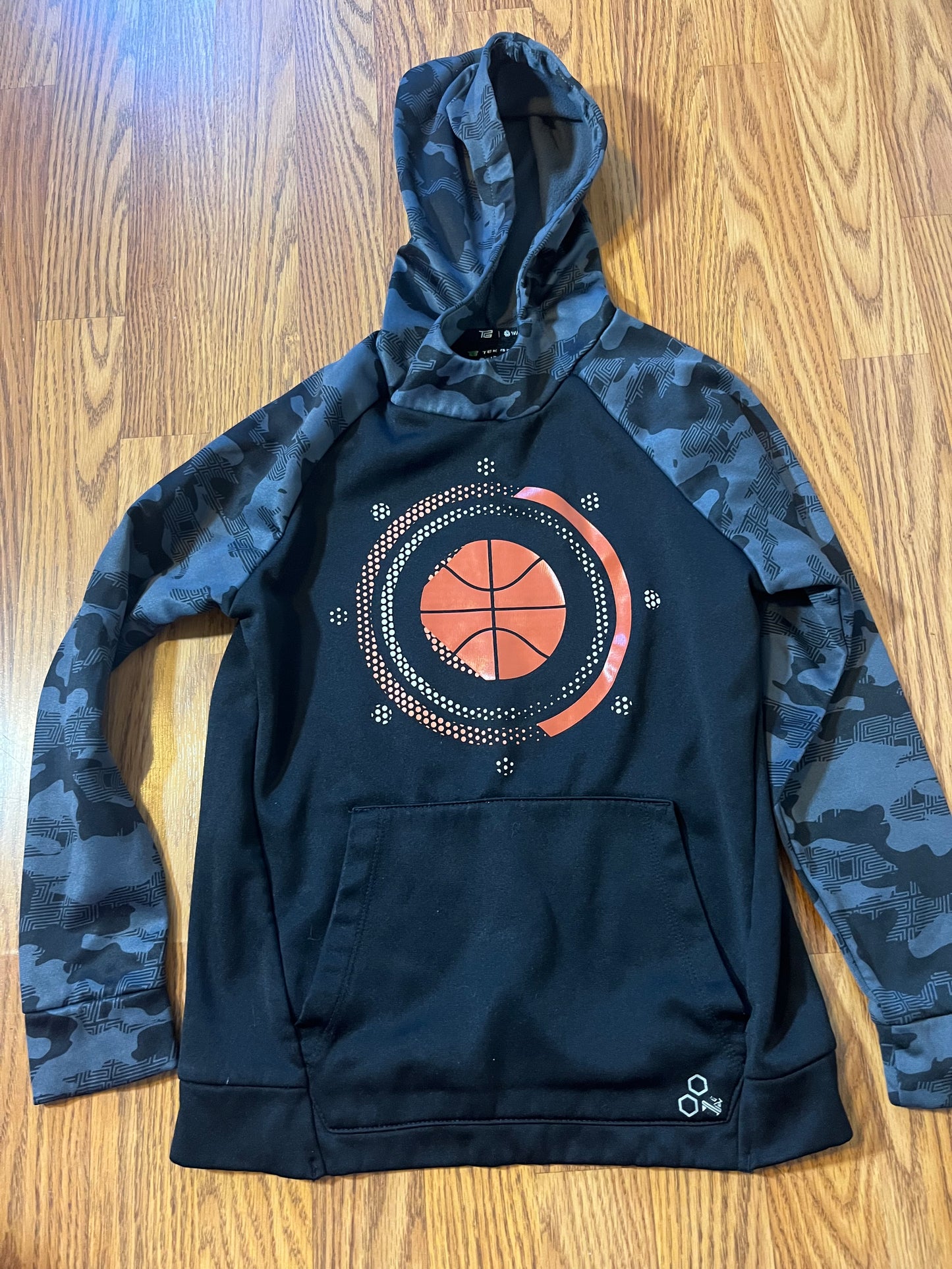 Tek Gear boys size 8 Hoodie
