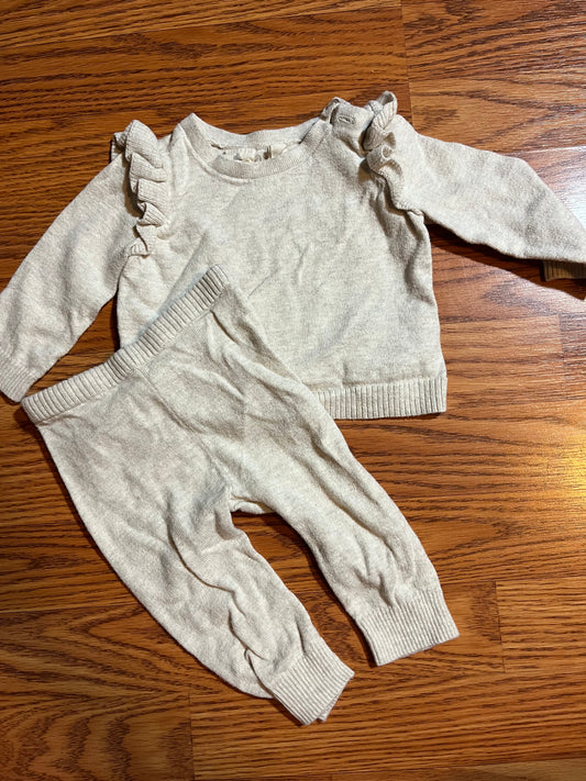 3/6 months girls Baby GAP sweater outfit