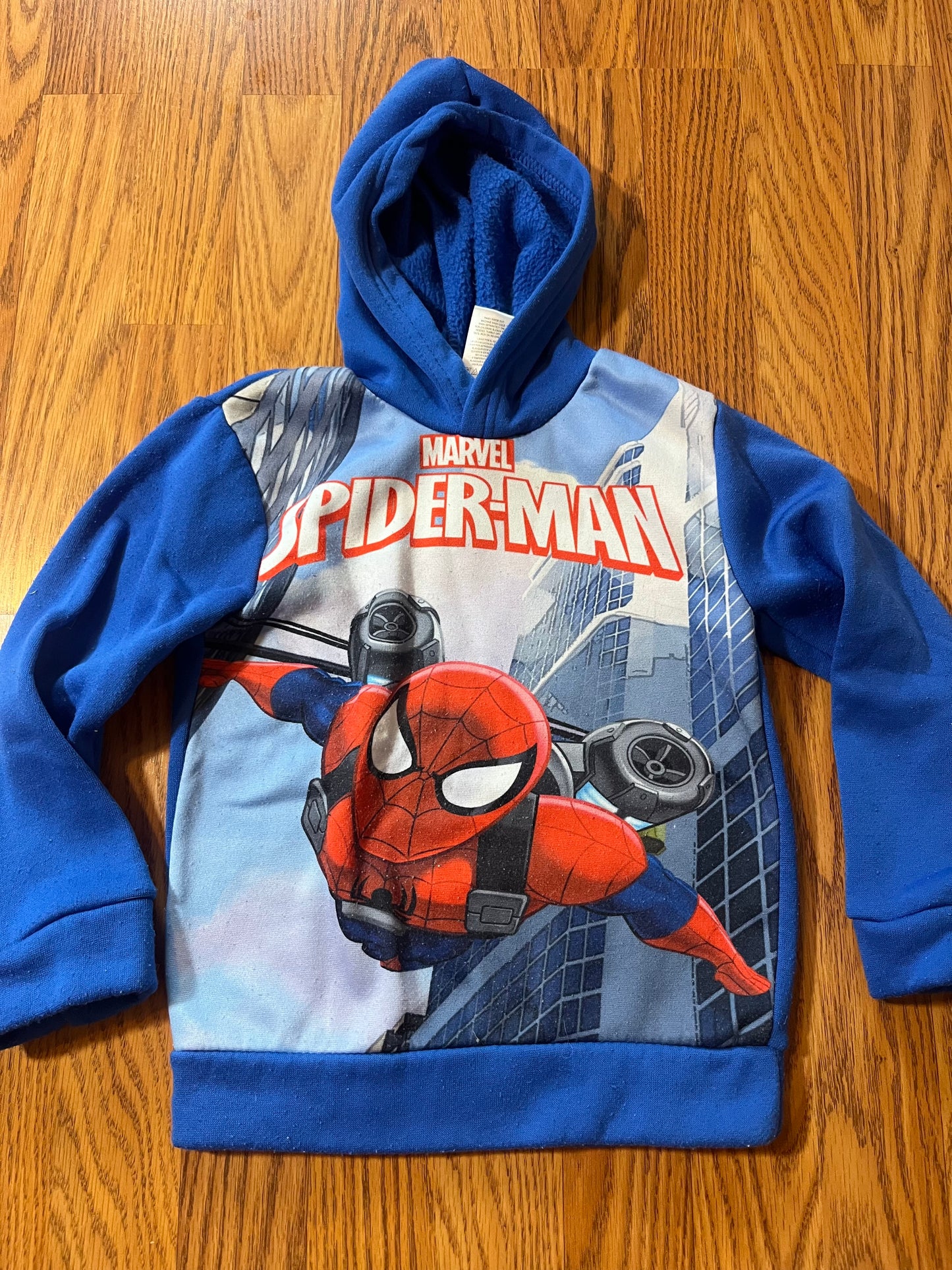 Spiderman size 5 sweatshirt hoodie (runs small!)