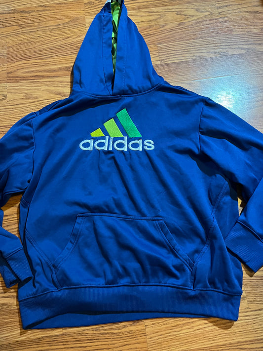 Adidas boys hoodie 15-16 yr XL (very tiny snag in the embroidery as shown honestly hardly even noticeable as shown in extra photo)