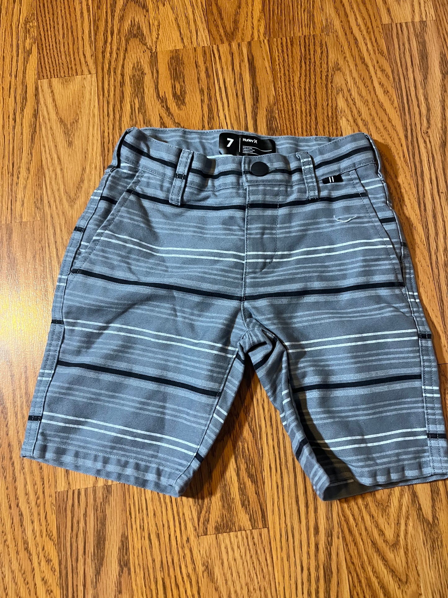 Hurley size 7 shorts slim (adjustable waist)