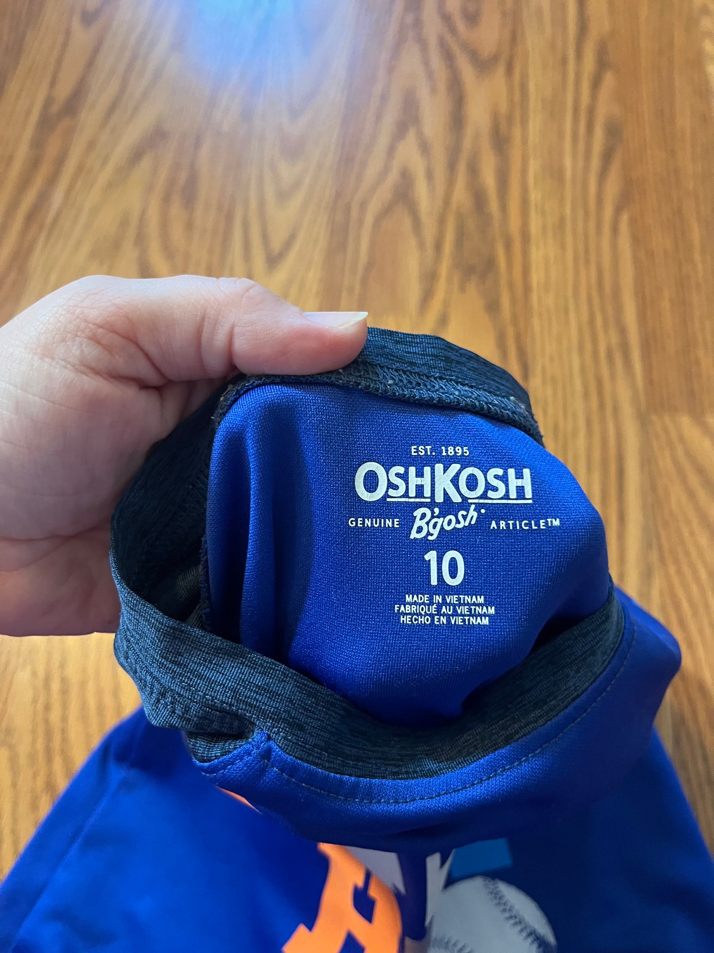 Oshkosh size 10