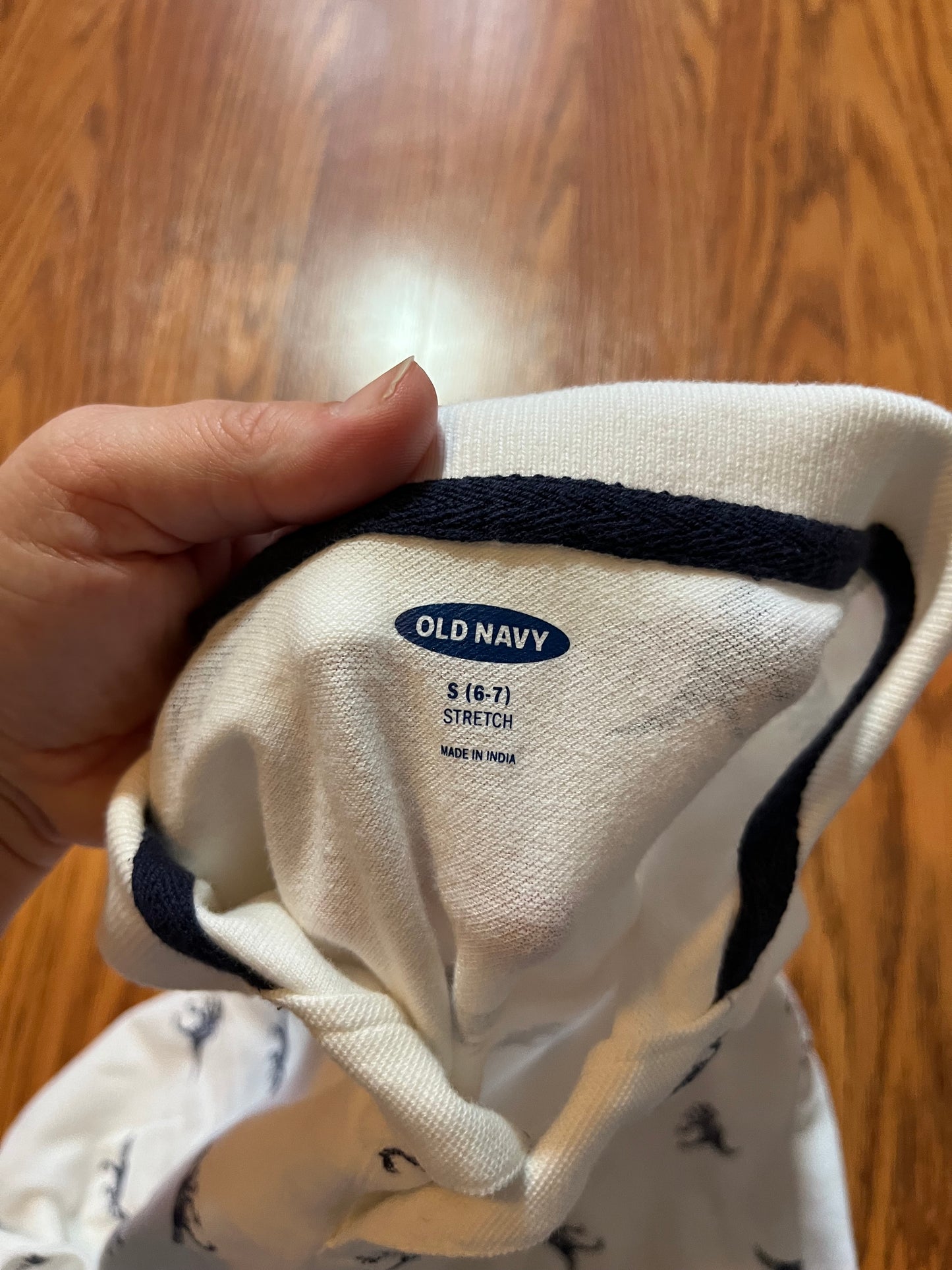 6/7 Old Navy polo (Dino print)