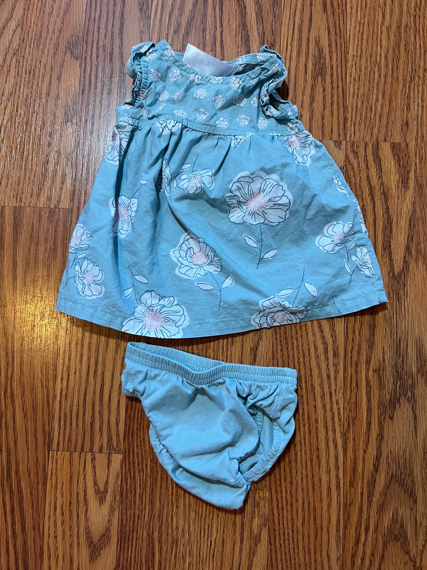 Newborn carters dress set