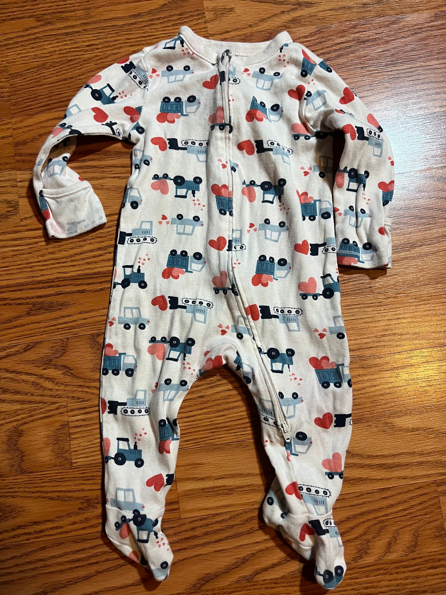 6/9 months old navy sleeper