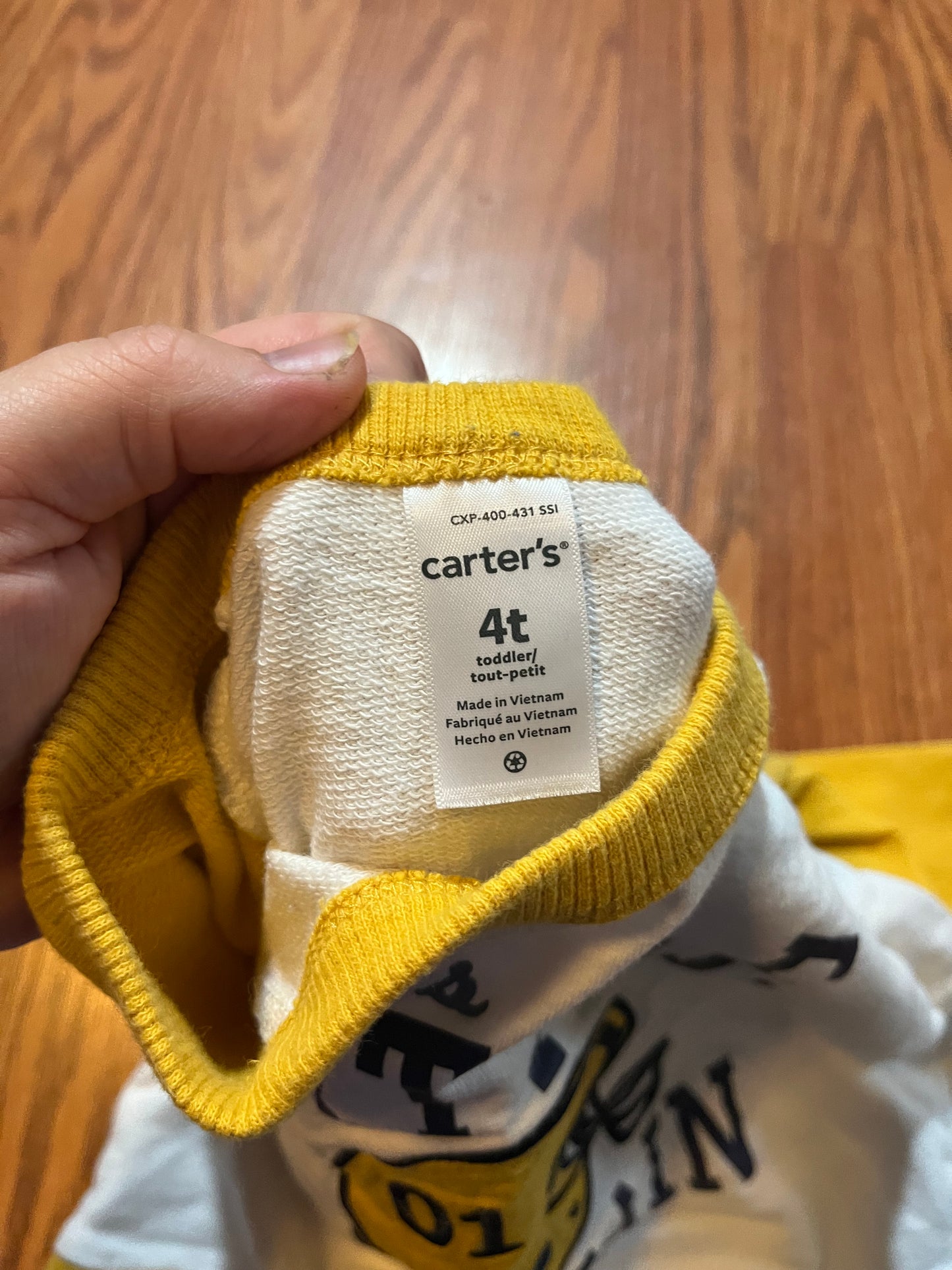 4t Carters thin sweatshirt