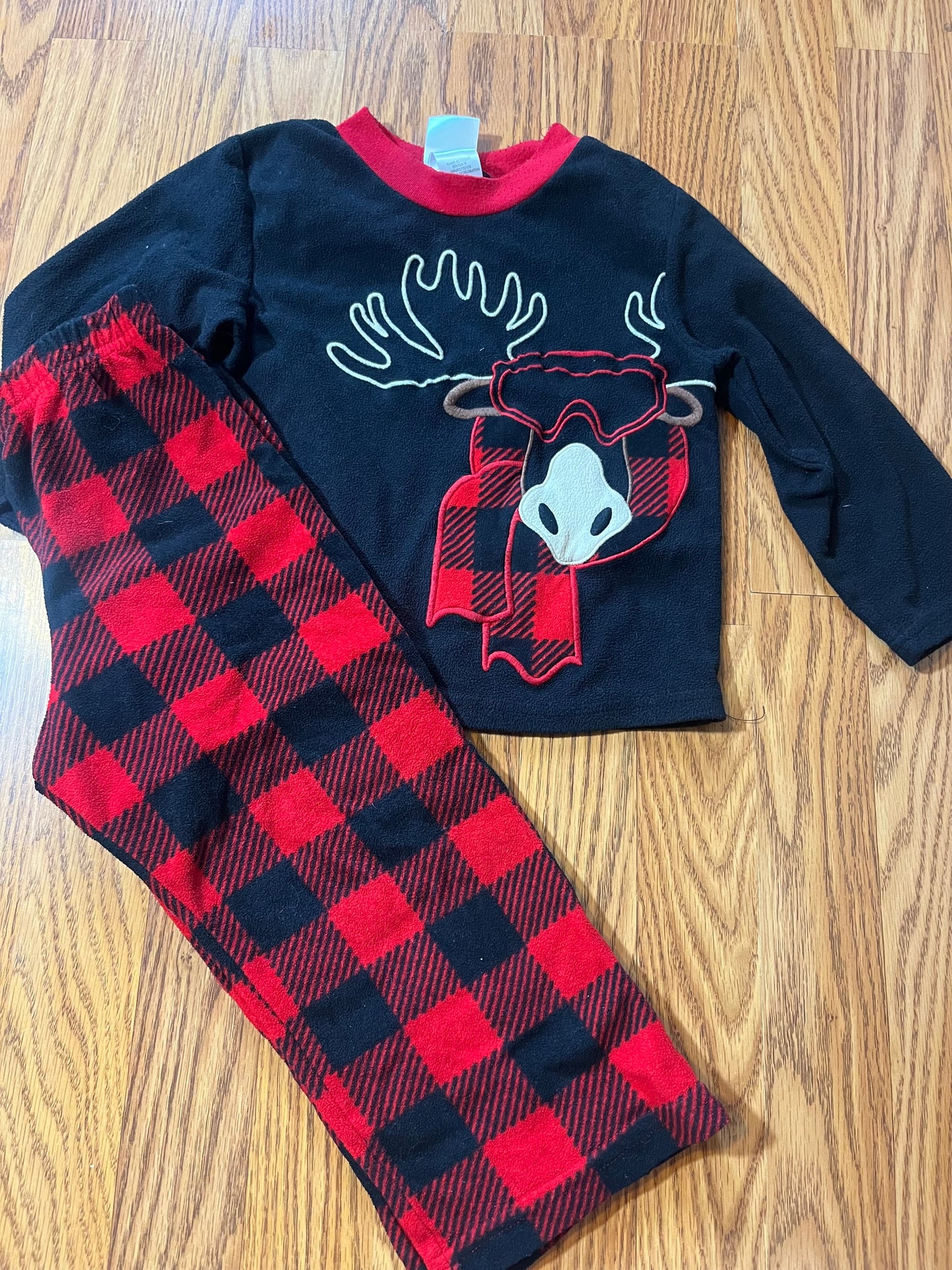 4t Fleece boys pj set