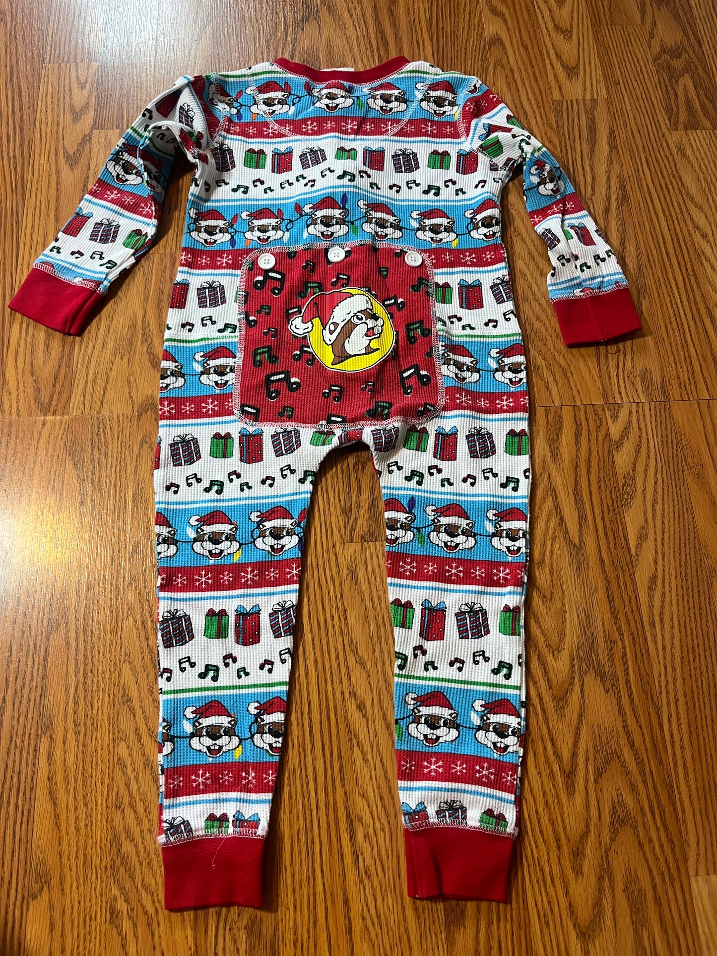 5t Buc-ees sleeper romper holiday