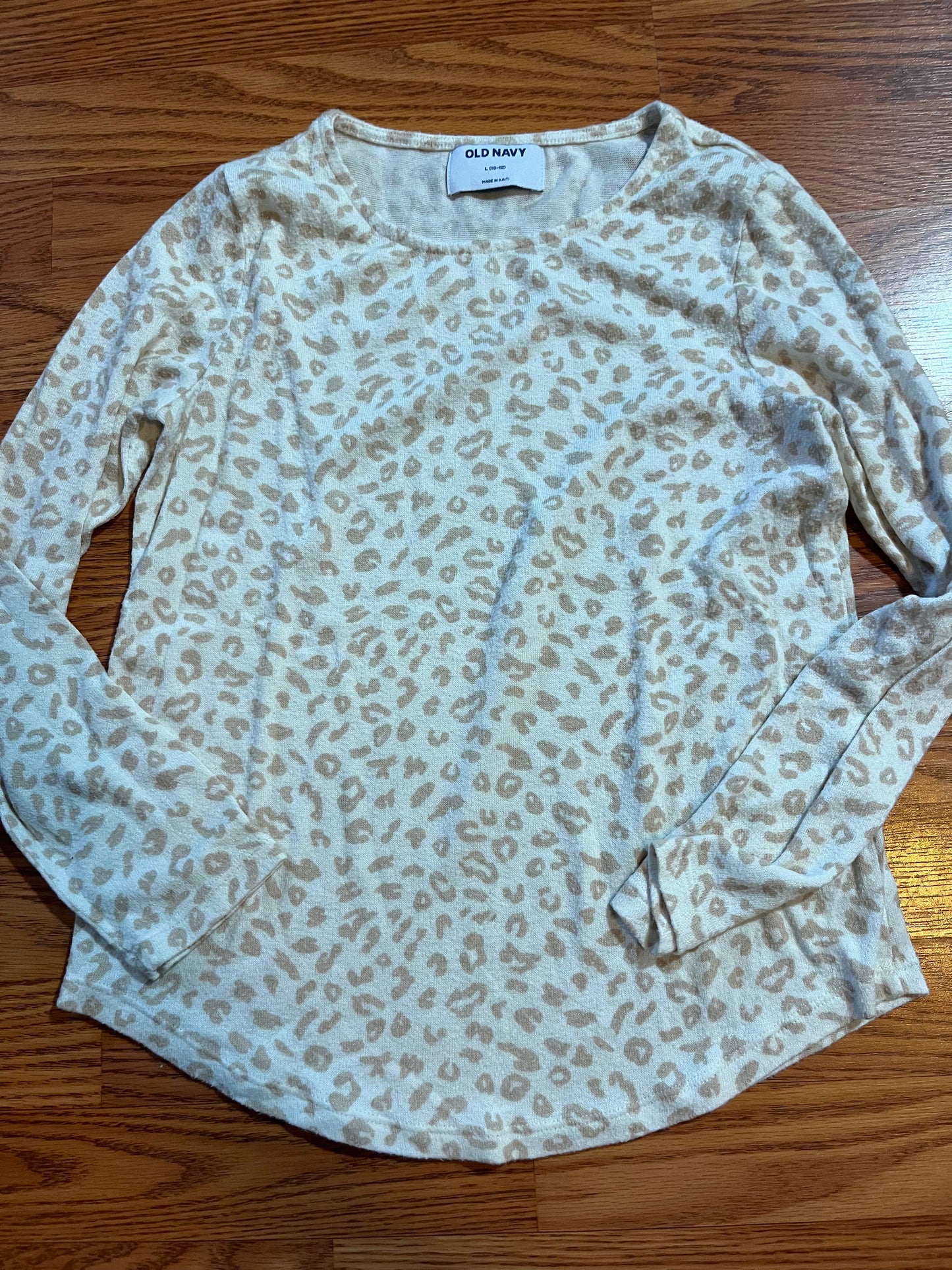 10/12 old navy top (soft)