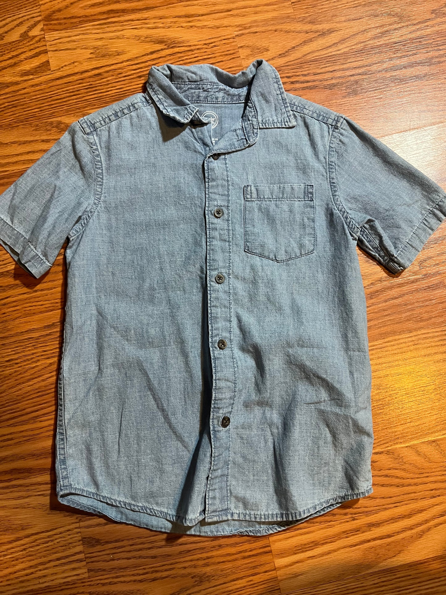 Boys size 6/7 wonder nation short sleeve button up