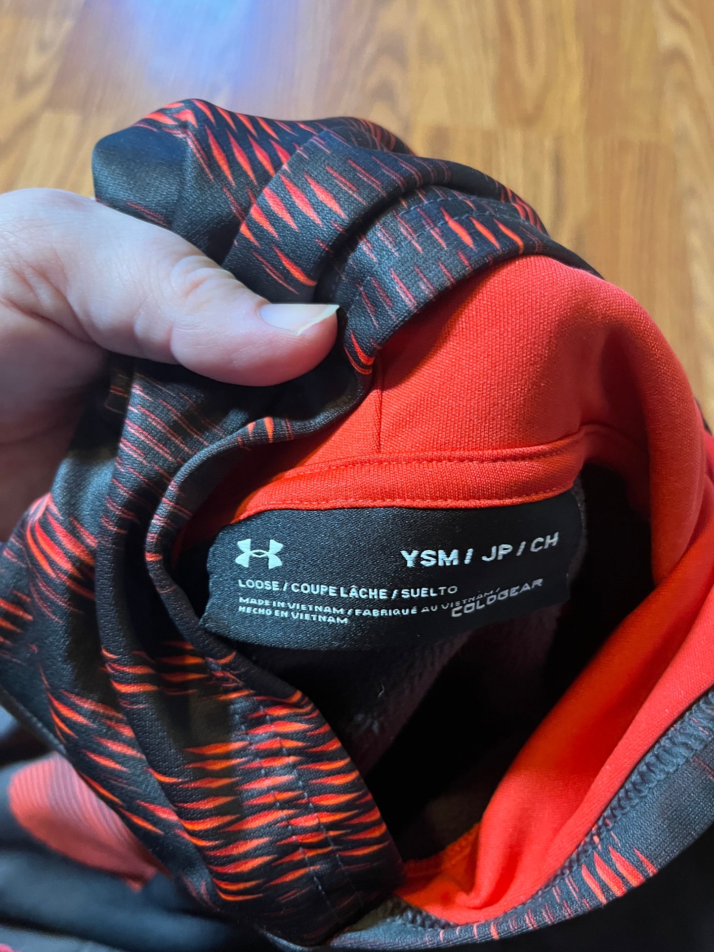 Under Armour Hoodies size small (6)