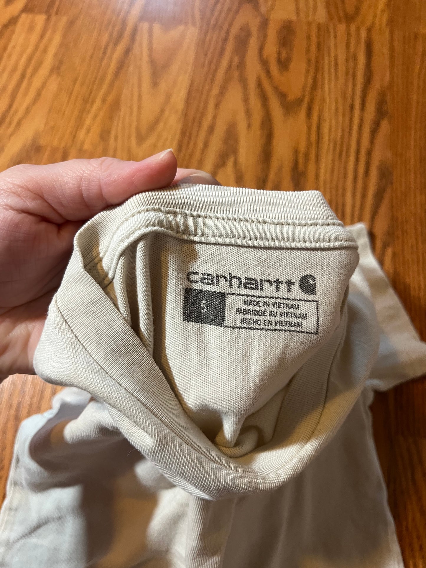 Boys size 5 Carhartt pocket tee