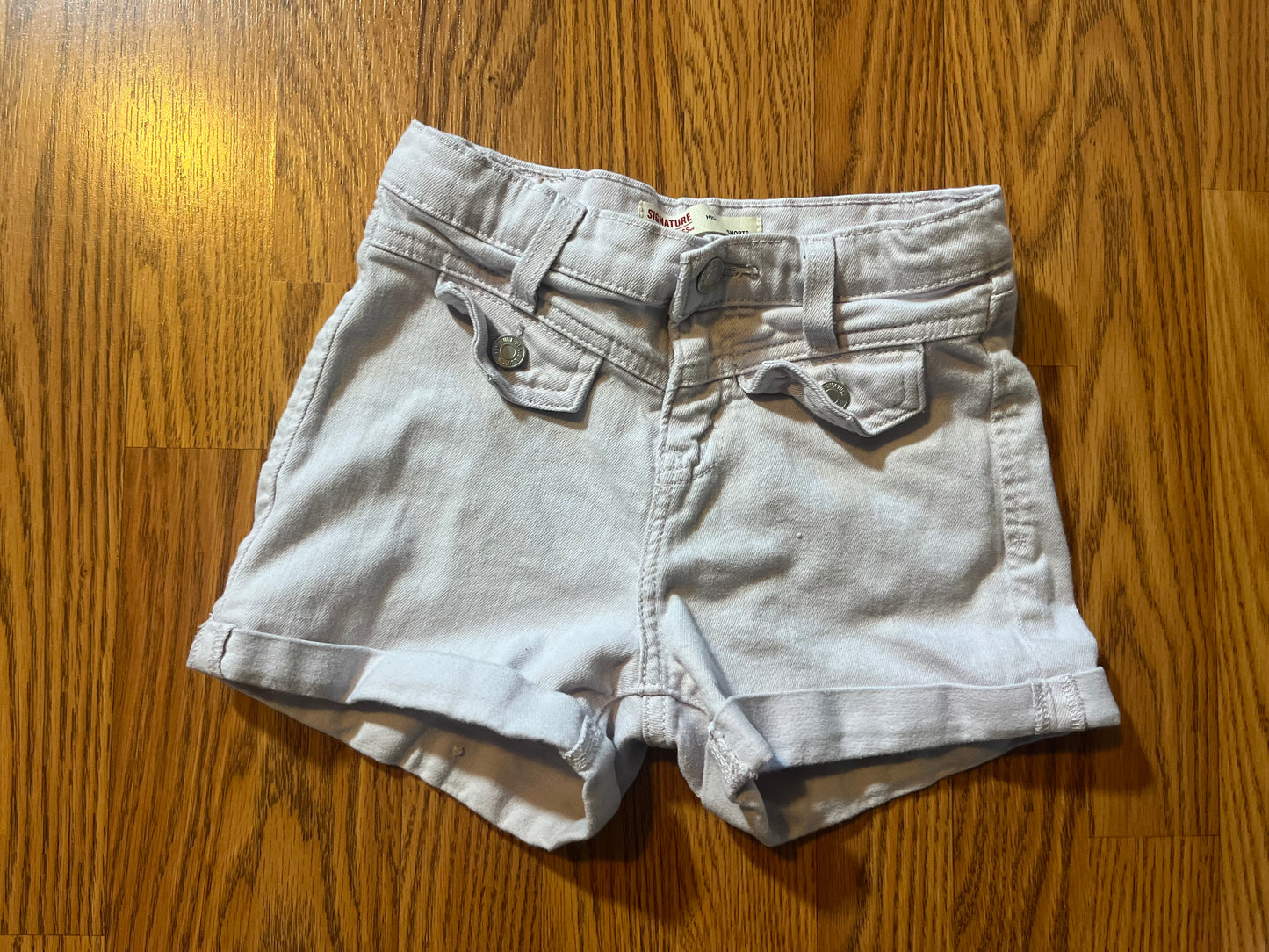 Levi shorts size 7 (adjustable waist)