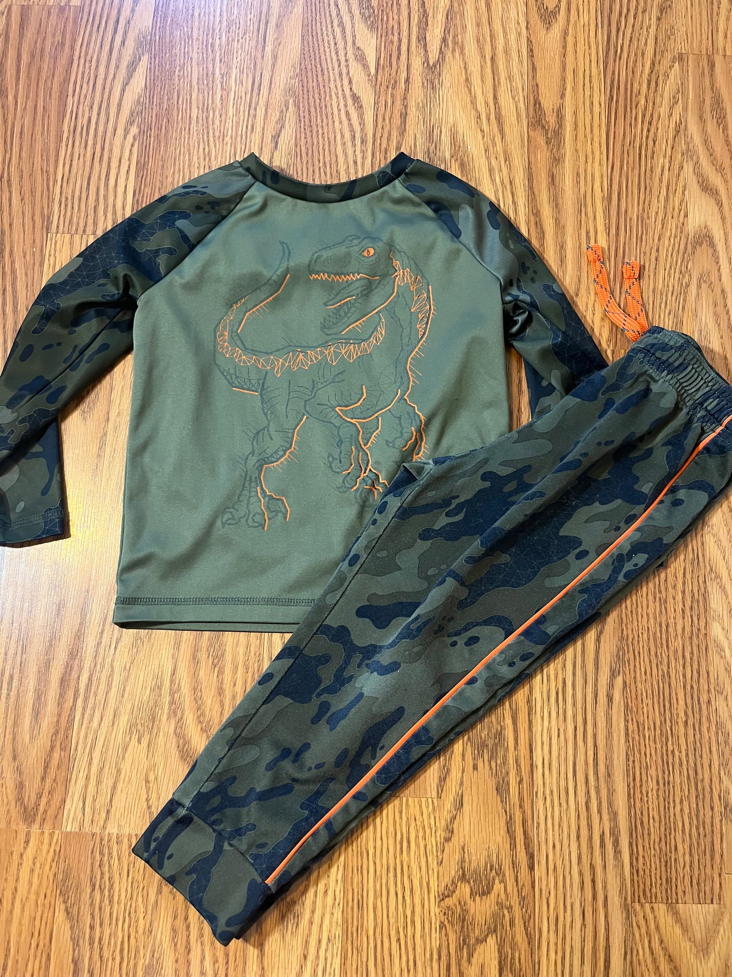 3t Jumping Bean outfit (some normal washer wear)
