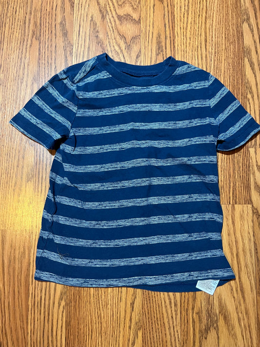 5t boys Old Navy tshirt