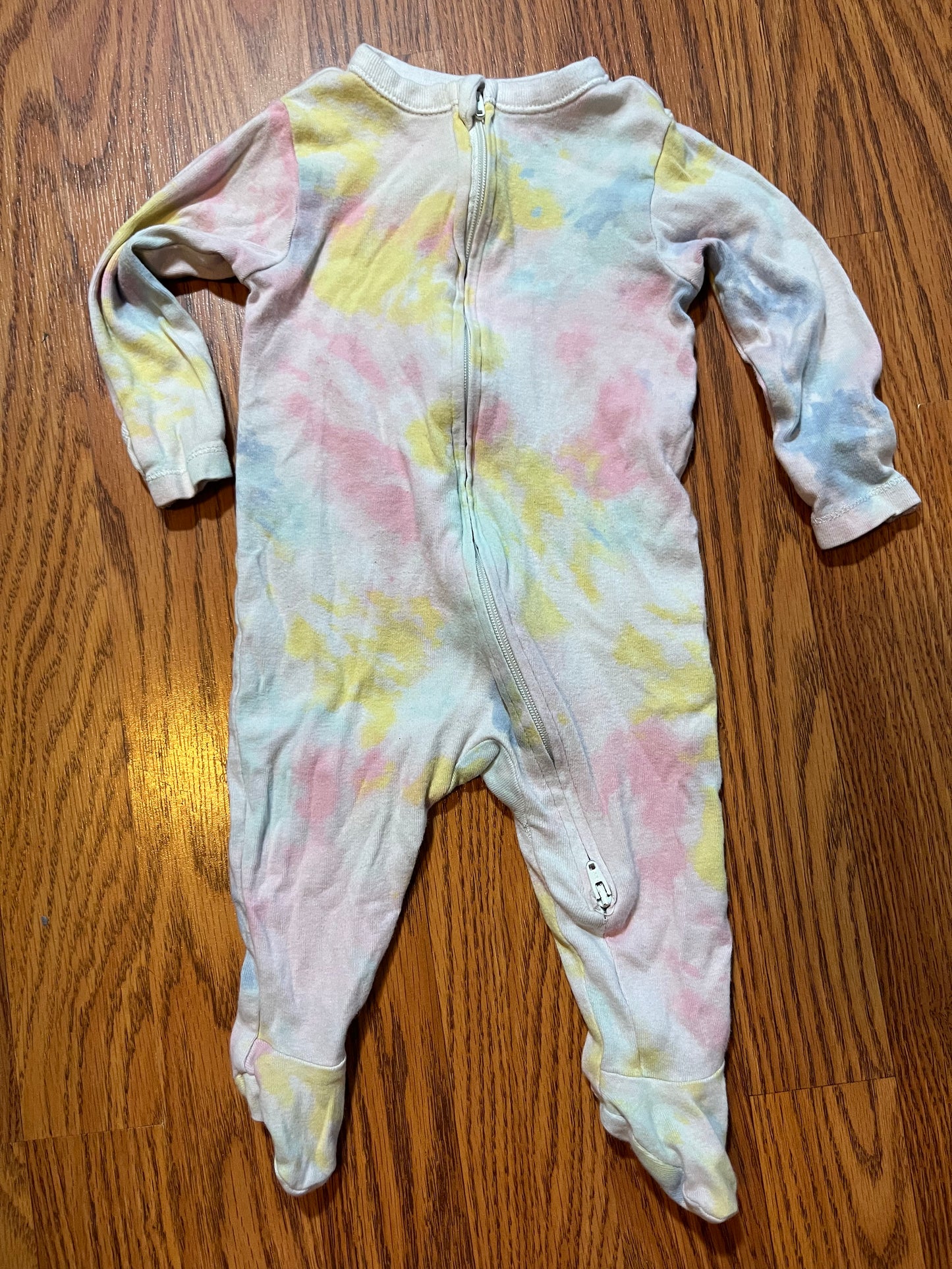 3/6 months Old Navy sleeper