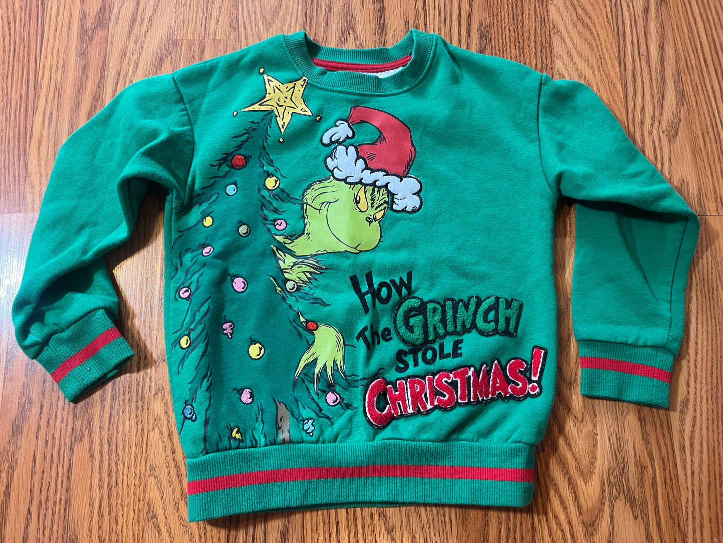 4/5 The Grinch Christmas sweatshirt (unisex)