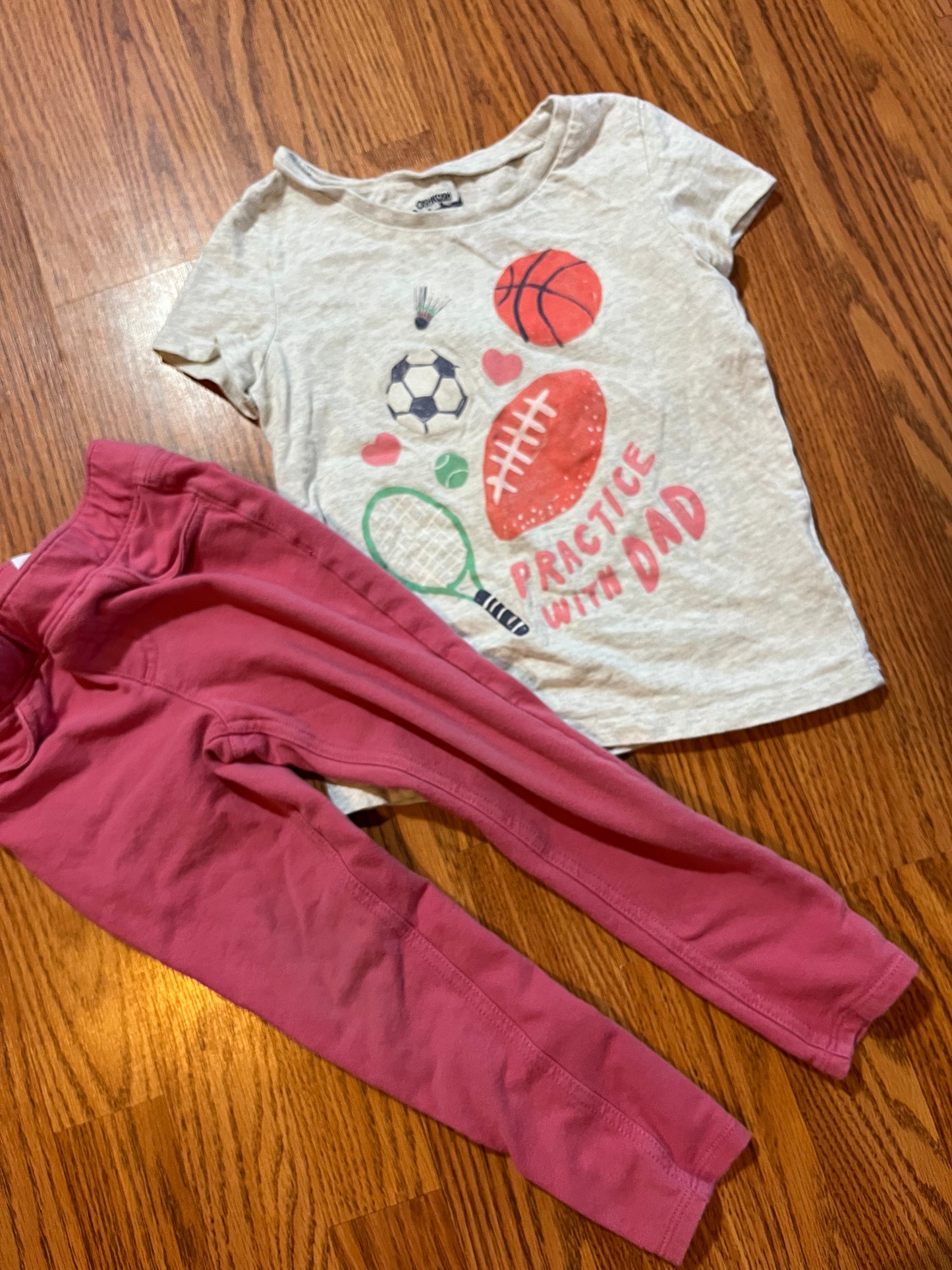 4t jumping bean leggings/ 5t Oshkosh tshirt