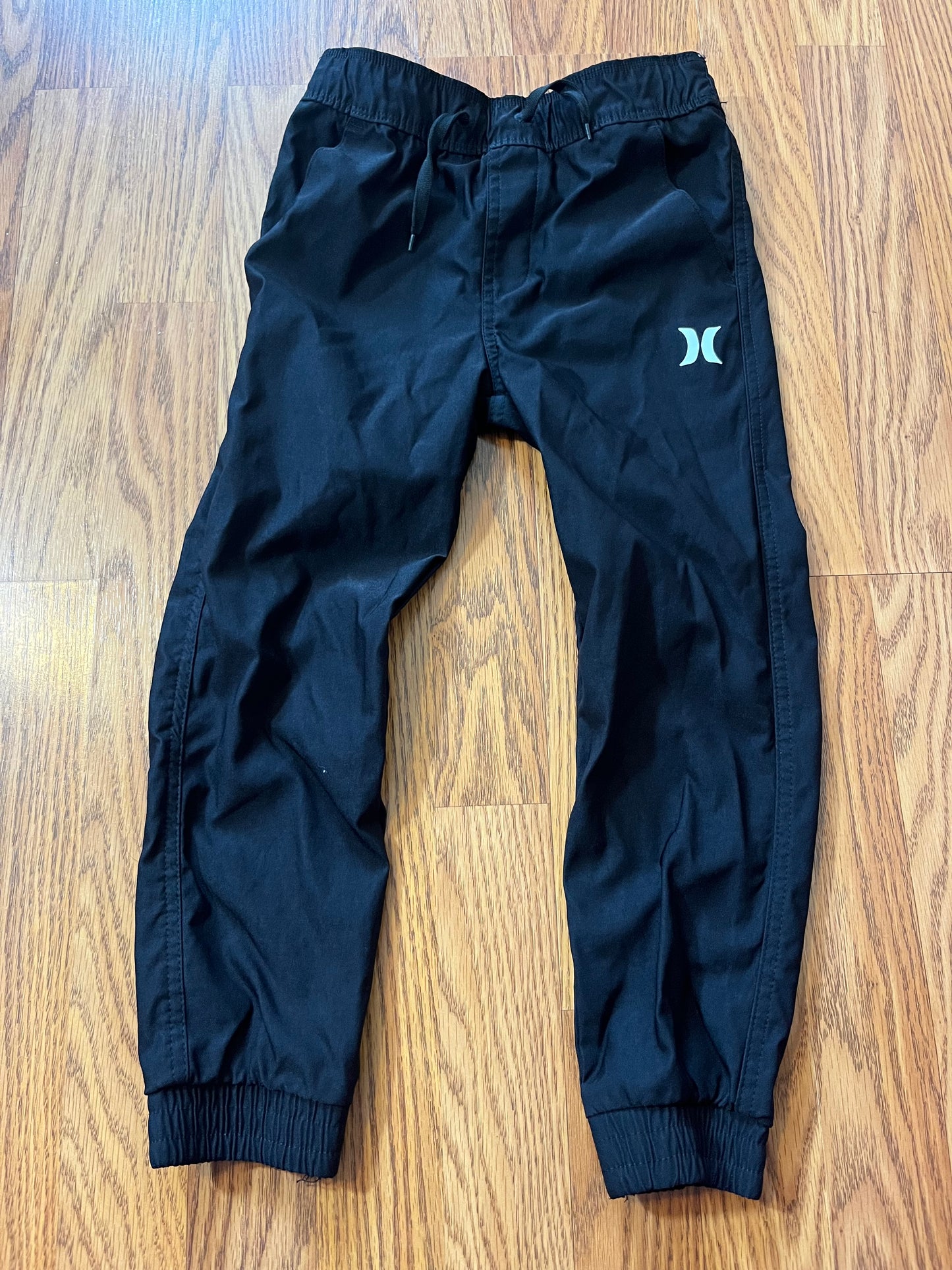 Hurley Boys pants 5/6 elastic waist (like new)