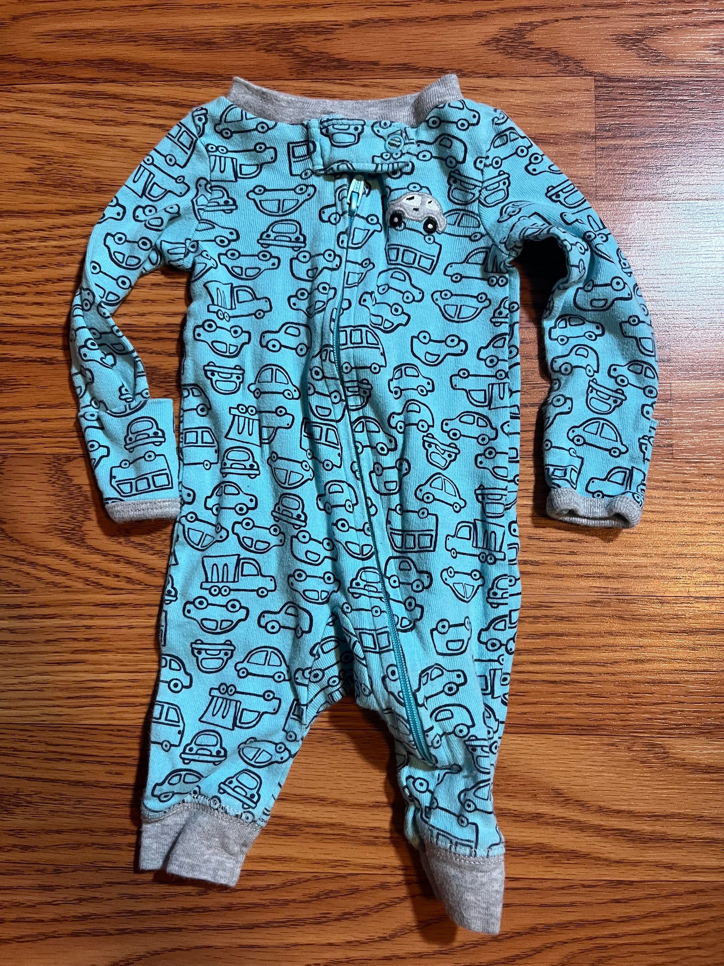 Newborn carters footless sleeper / romper