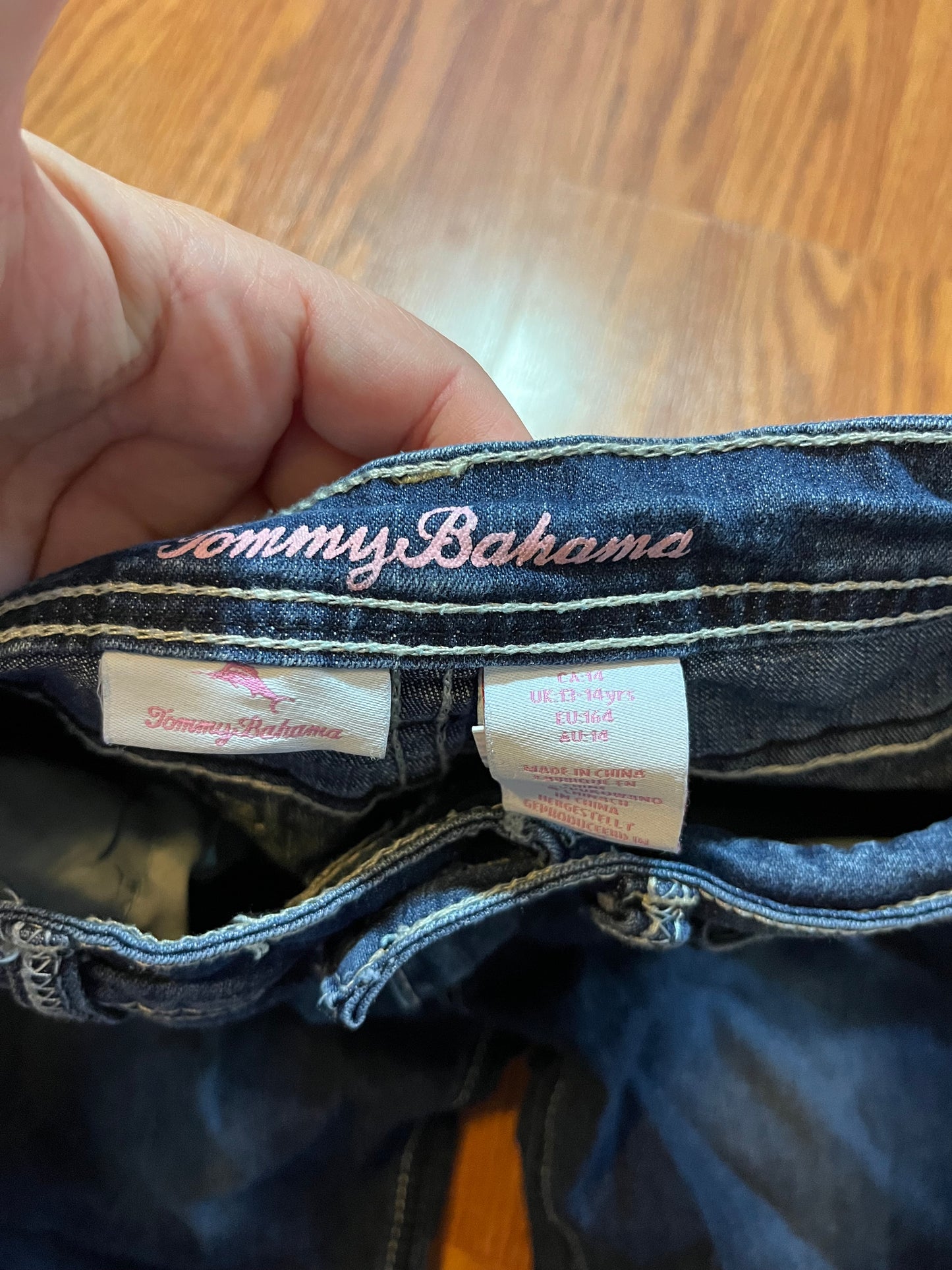 13/14 Tommy Bahama Jean shorts