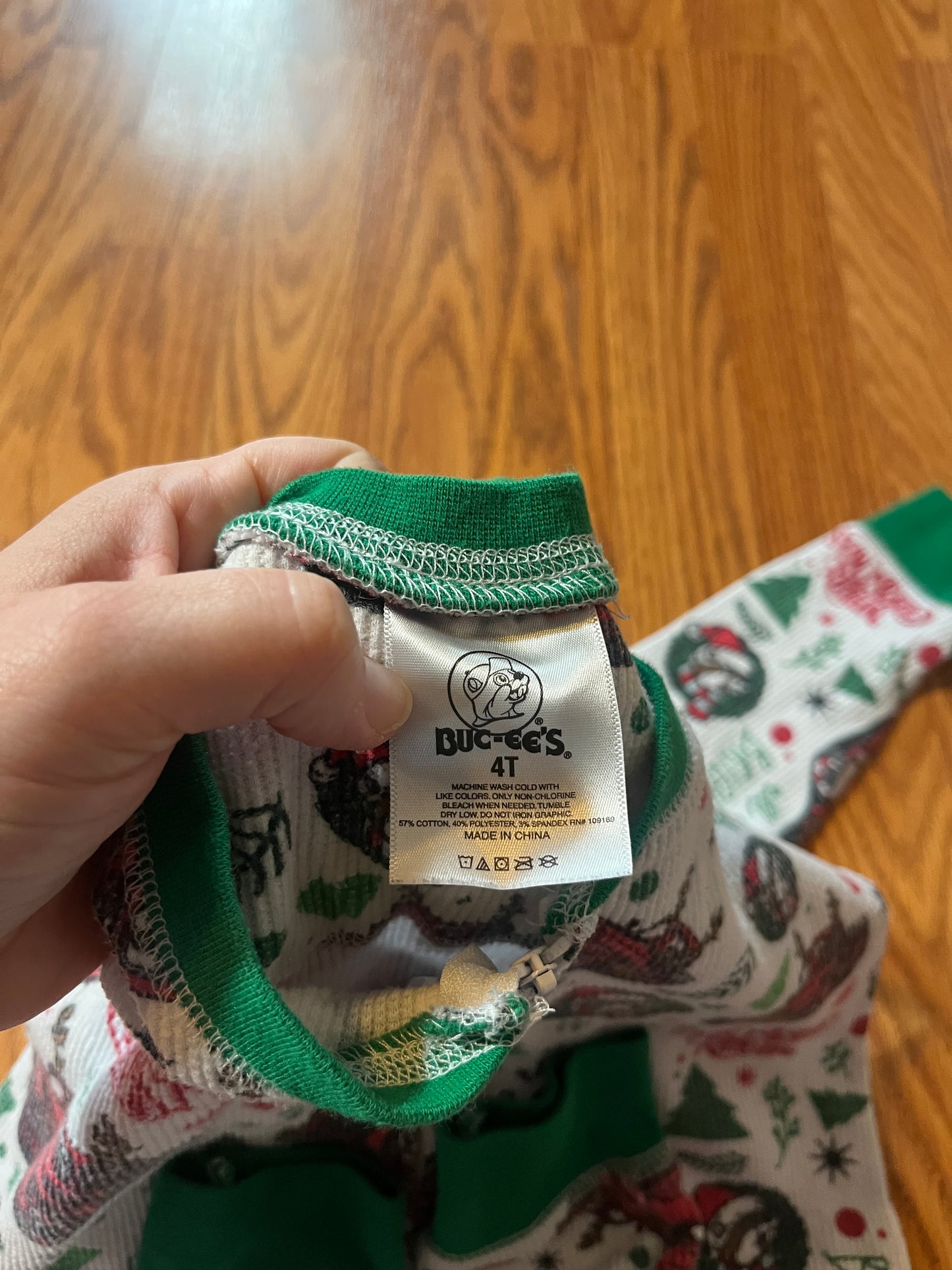 4t Buc-ees sleeper romper holiday print