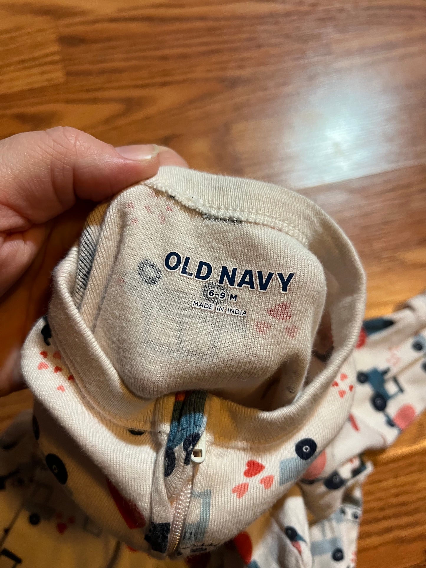 6/9 months old navy sleeper