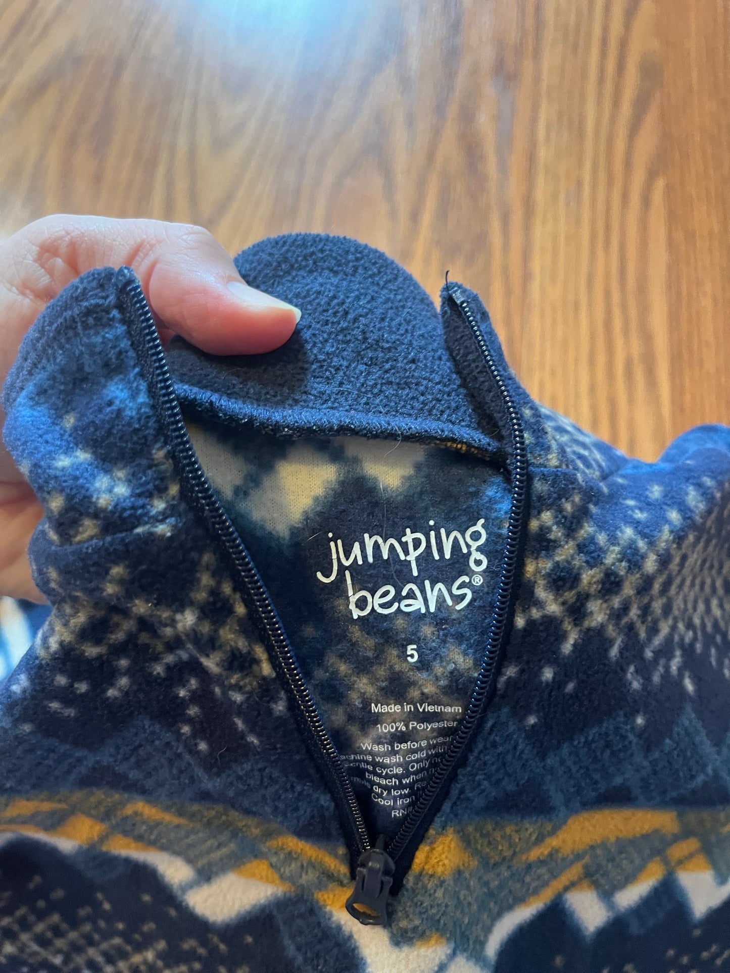 Jumping beans size 5 pullover fleece