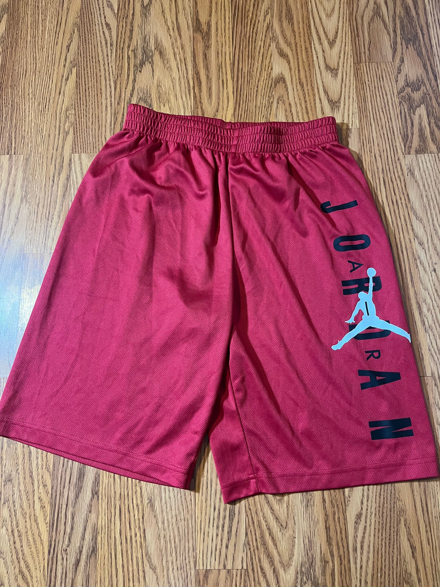 Jordan shorts 13-15yr