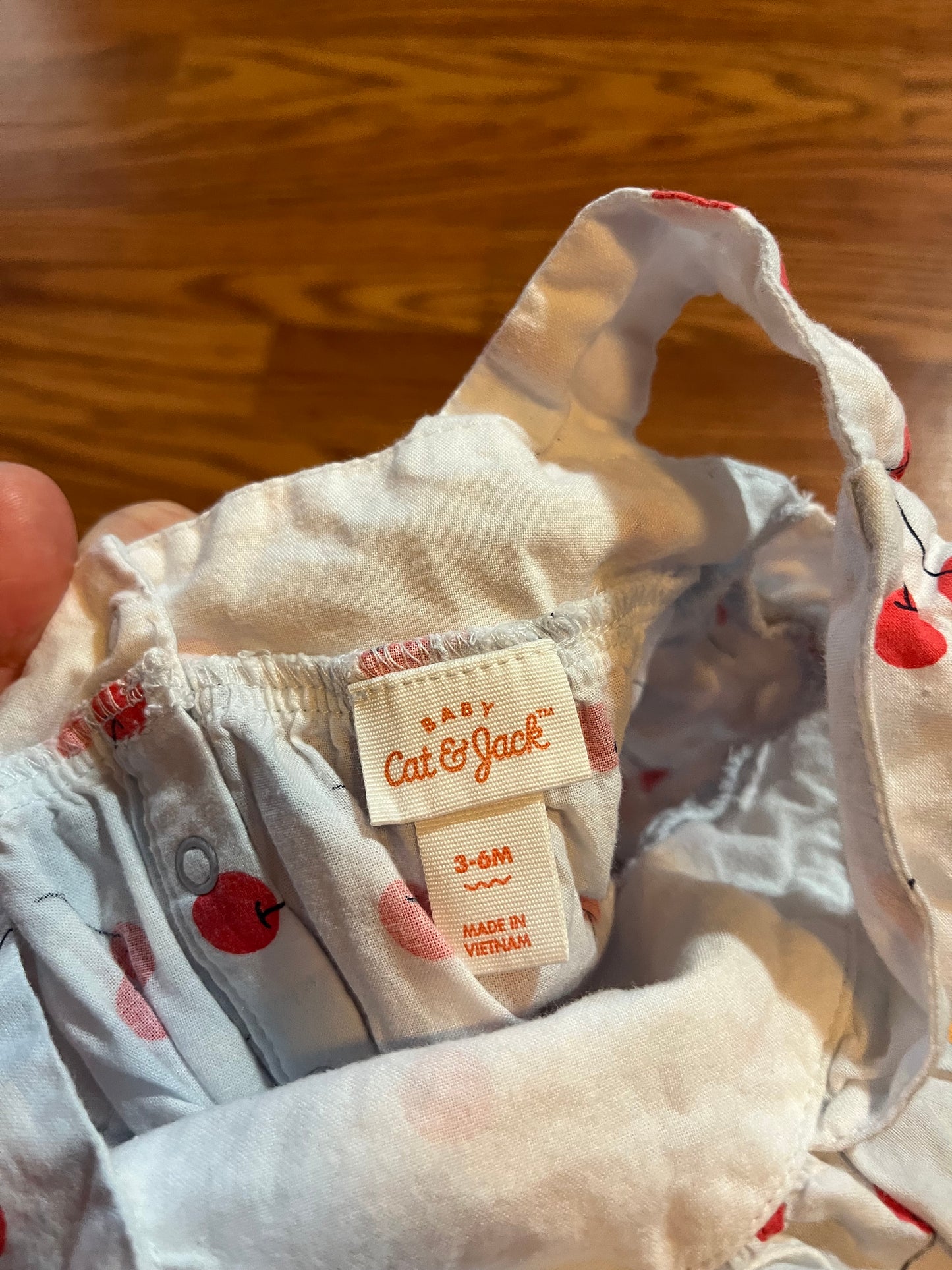 3/6 months cat&jack bubble romper