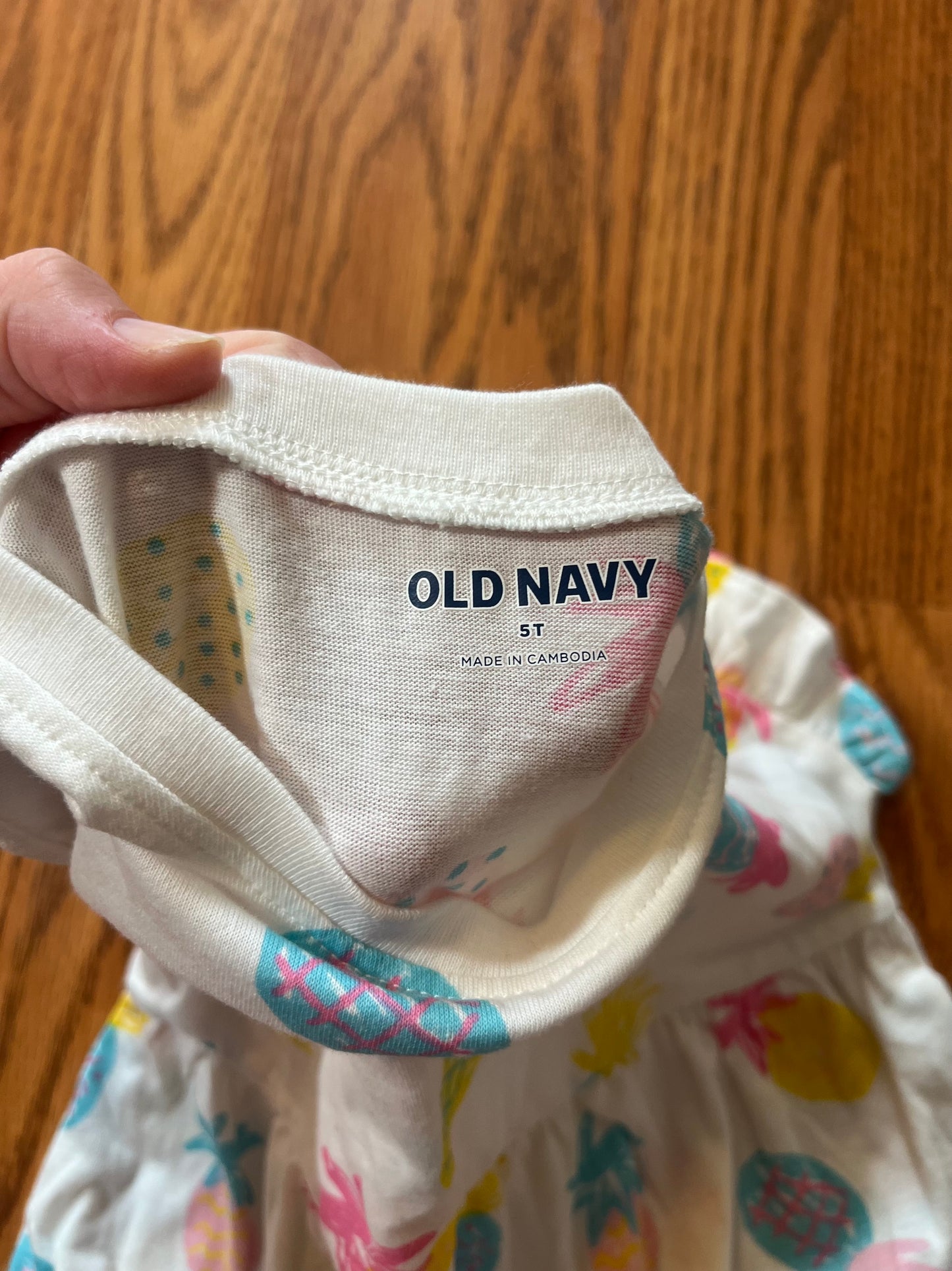 5t Old Navy pineapple print dress