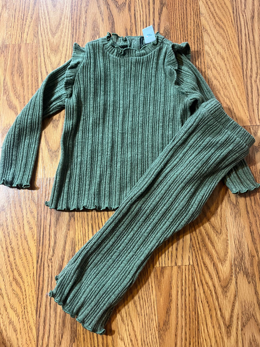 12-18 months Old Navy 2pc girls ruffle outfit